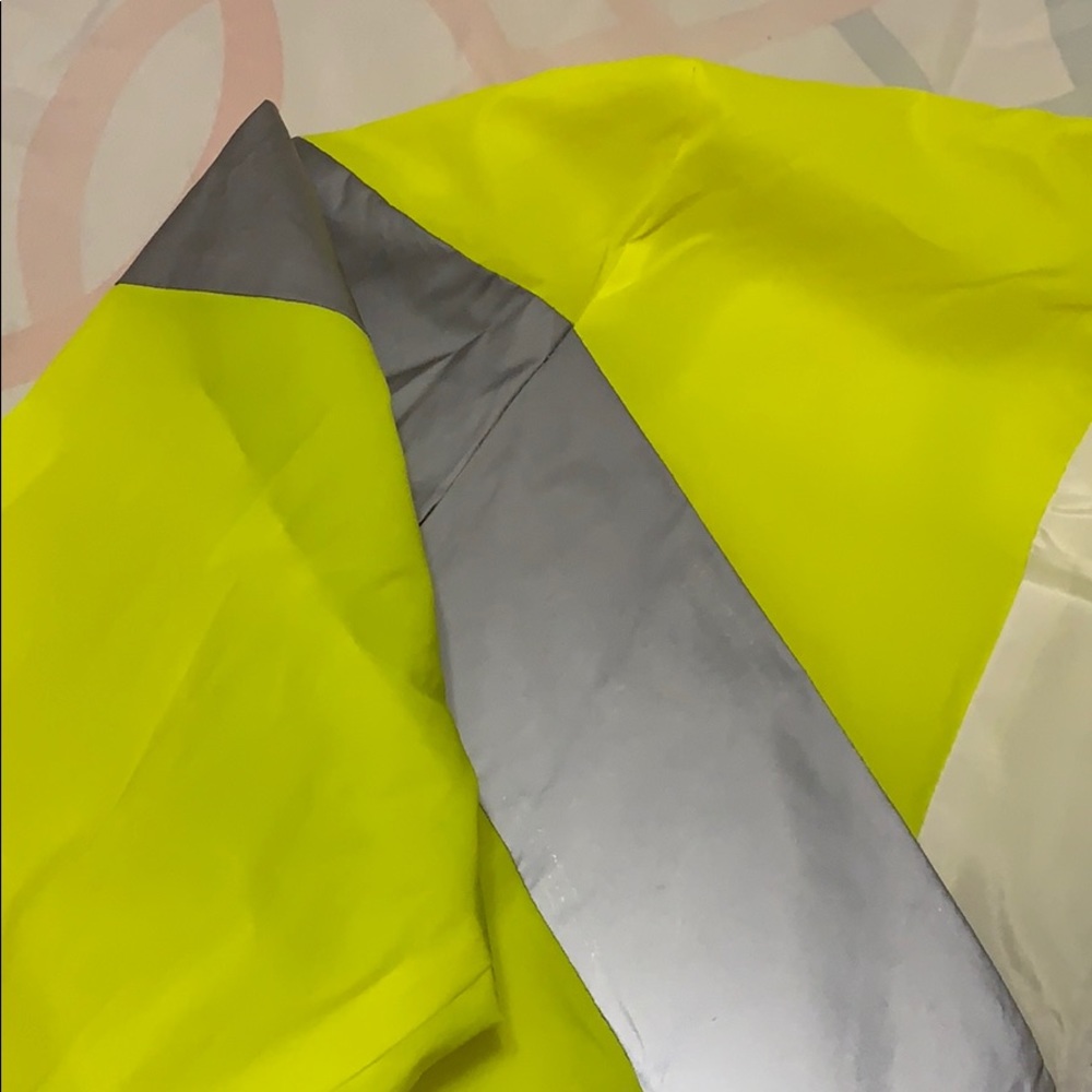 Neon crop jacket - Picture 2 of 4